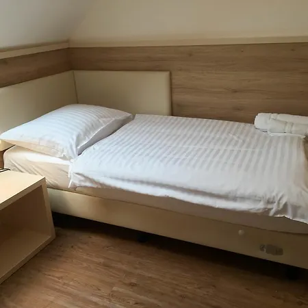 Cukr * Kranj